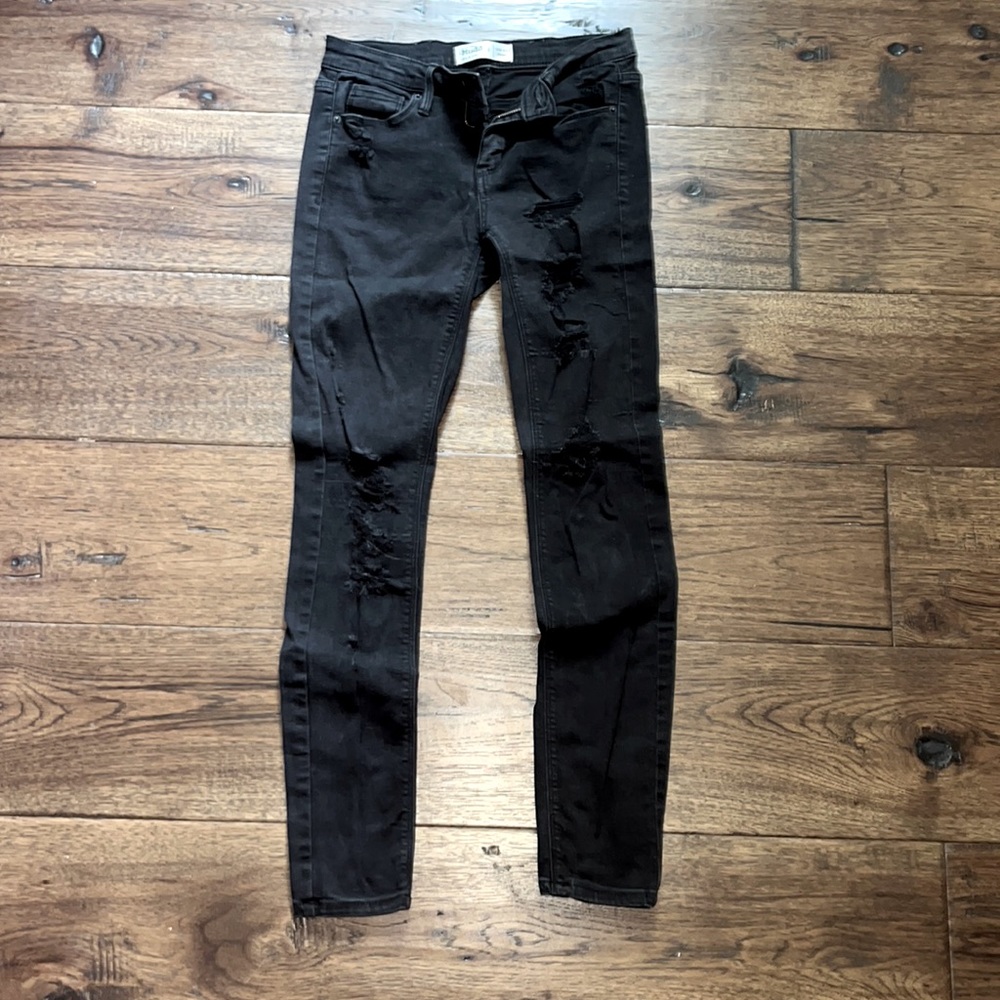 Black, low rise ripped skinny jeans